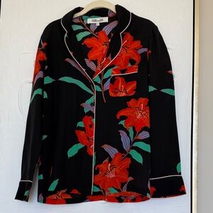 Diane Von Furstenberg Silk Black Floral Button-Up Shirt with Red Lily Print
